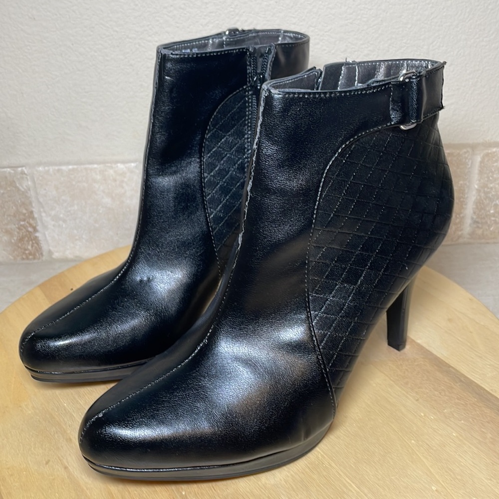 Life Stride Memory Foam Booties Size 8.5 Black - image 3